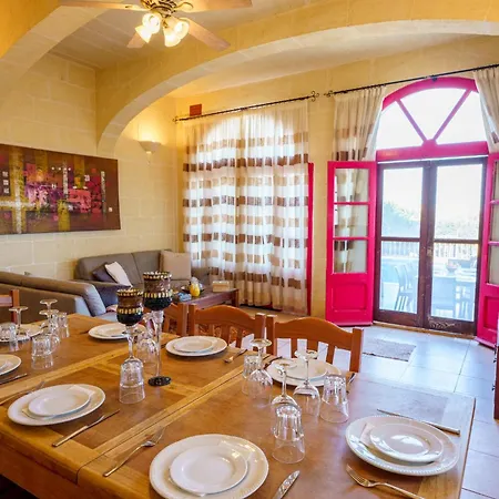 Amaryllis Holiday home Qala